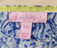 Load image into Gallery viewer, Lilly Pulitzer Sweater. Size M/L
