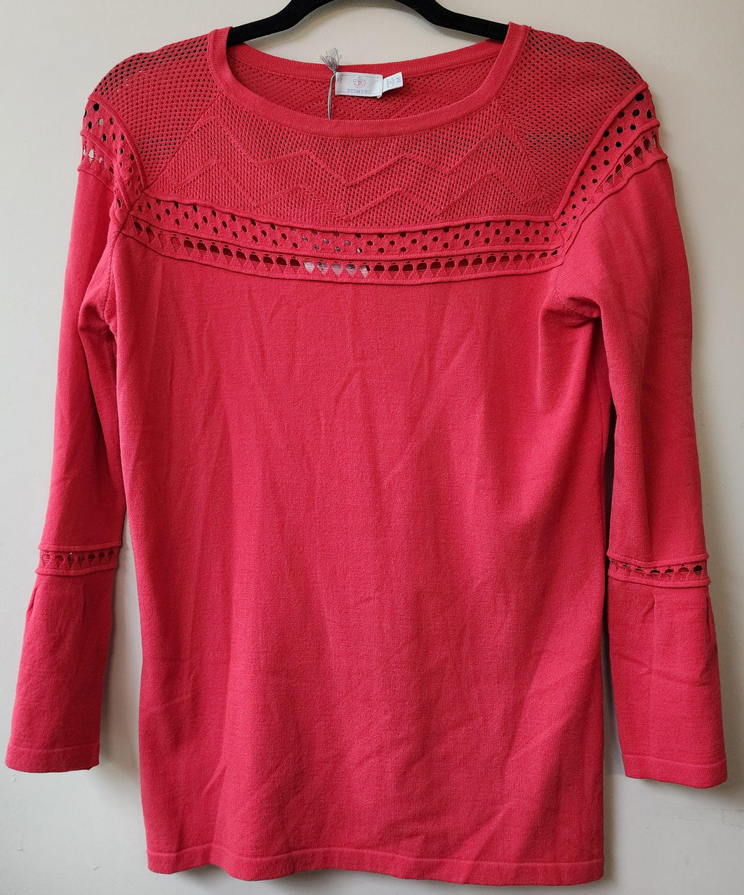 Dismero Top. Size M