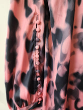 Load image into Gallery viewer, Marccain Blouse. Size L-N4
