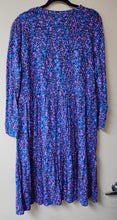 Load image into Gallery viewer, Lilly Pulitzer Dress. Size XXL
