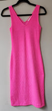 Load image into Gallery viewer, Lilly Pulitzer Dress. Size XXS
