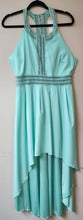 Load image into Gallery viewer, 6 Shoreroad Dress. Size L
