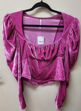 Load image into Gallery viewer, Free People Top. Size M
