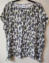 Load image into Gallery viewer, AirField Blouse. Size 10
