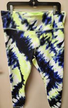 Load image into Gallery viewer, Athleta Elation 7/8 Tight. Size XL
