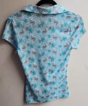 Load image into Gallery viewer, Daily Sports Top. Size XS
