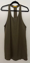 Load image into Gallery viewer, Alice &amp; Olivia Dress. Size M
