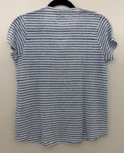 Load image into Gallery viewer, Vineyard Vines Top. Size XXS
