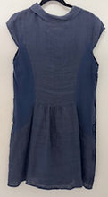 Load image into Gallery viewer, Made in Italy. Dress size m/l.
