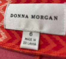 Load image into Gallery viewer, Donna Morgan Dress. Size 6
