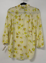 Load image into Gallery viewer, Cabi Blouse. Size XS
