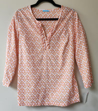 Load image into Gallery viewer, J. McLaughlin Blouse. Size XS
