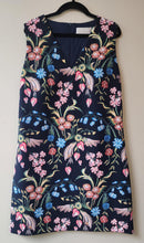 Load image into Gallery viewer, Peter Pilotto Dress. Size 10
