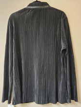 Load image into Gallery viewer, Jamie Sadock Jacket. Size XL
